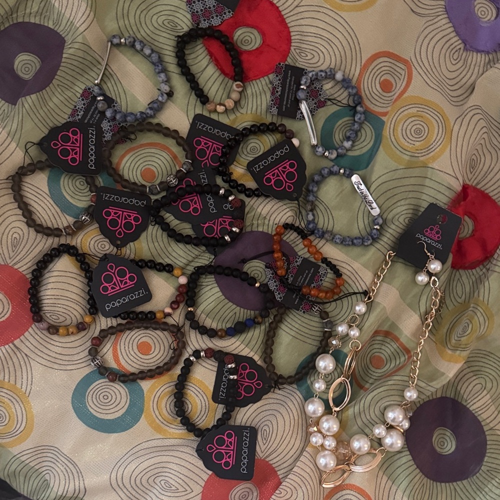Paparazzi Mixed Beaded Stone 15 Bracelets and 1 Pearl Necklace LOT